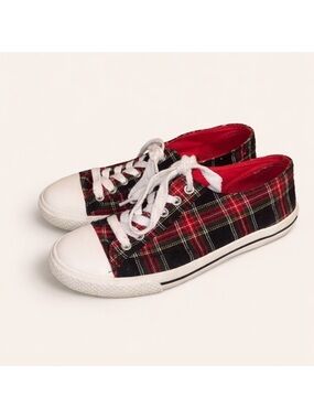 Airwalk Plaid Low Top Sneakers Women’s 7 Red Black Tartan Check Lace Up Casual